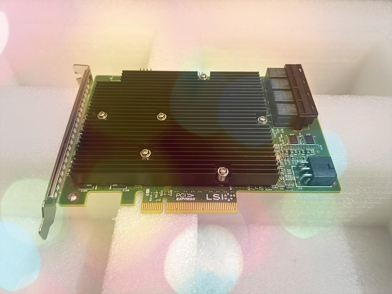 LSI SAS 9300-16i RAID 컨트롤러 카드  - Lsi 9300 16I Hba It Mode 리뷰 및 가격